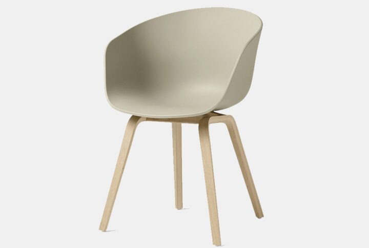 Magnificent Shell Chair