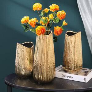 Proven Golden Ceramic Vase