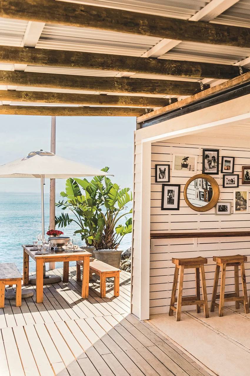 15 Awe-inspiring Luxury Beach Clubs Around The World 32 1722617640 220 15 Awe inspiring Luxury Beach Clubs Around The World 1