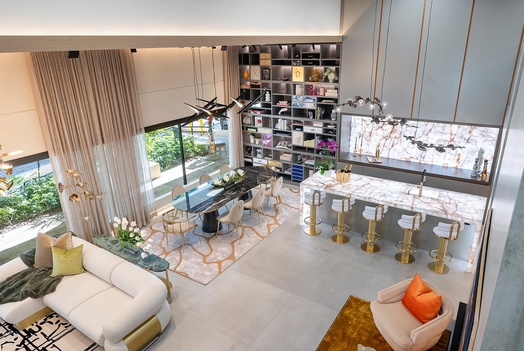 Explore the Covet House Showroom in Boca Raton: A Premier Luxury Desig 93 Showroom- Covet House Showroom in Boca Raton